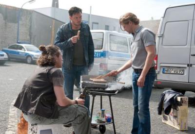 Lagebesprechungen im Police Department Rostock gibts auch schon mal bei einer Grillwurst im Polizeihof